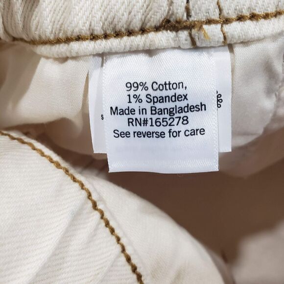 No Waist Gap White High Rise Mom Short 11/30W SO - Picture 7 of 7